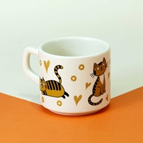 Kedi Desenli Kalp ve Çiçekli Seramik Kupa